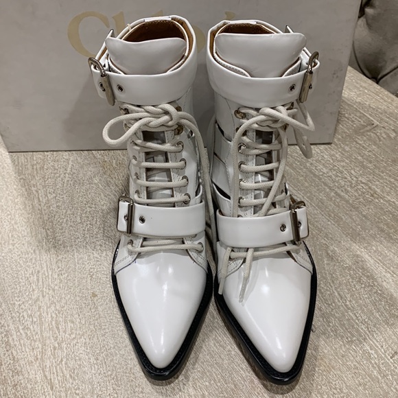 - Chloe Rylee leather cut out boots - Picture 9 of 10